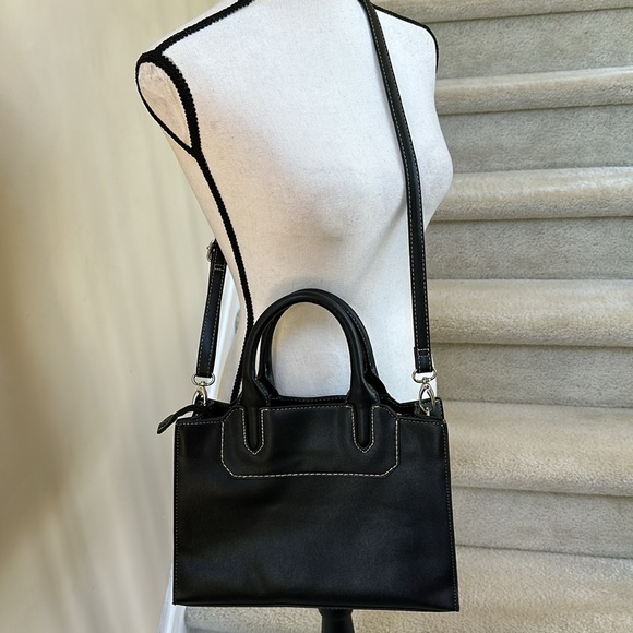 London Fog Satchel / Crossbody - Picture 9 of 17